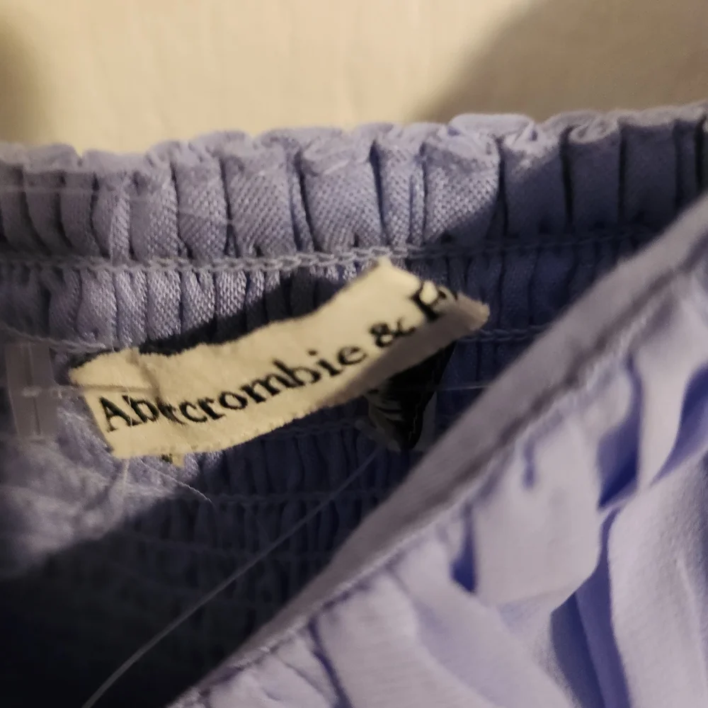 Abercrombie & Fitch Lavender Puff-Sleeve Mini Dress - Picture 4 of 7